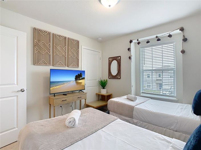 Image No.16-5 Bed Townhouse for sale