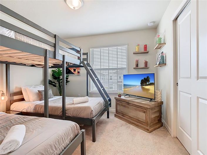 Image No.25-5 Bed Townhouse for sale