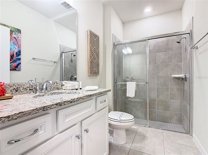 Image No.30-5 Bed Townhouse for sale