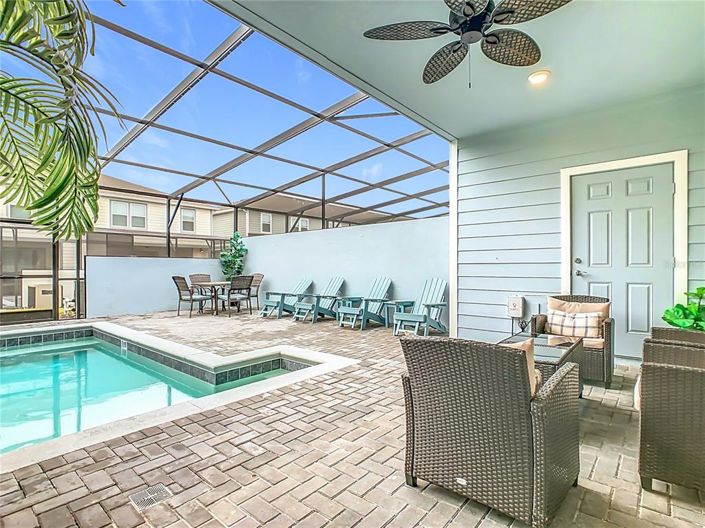 Image No.32-5 Bed Townhouse for sale