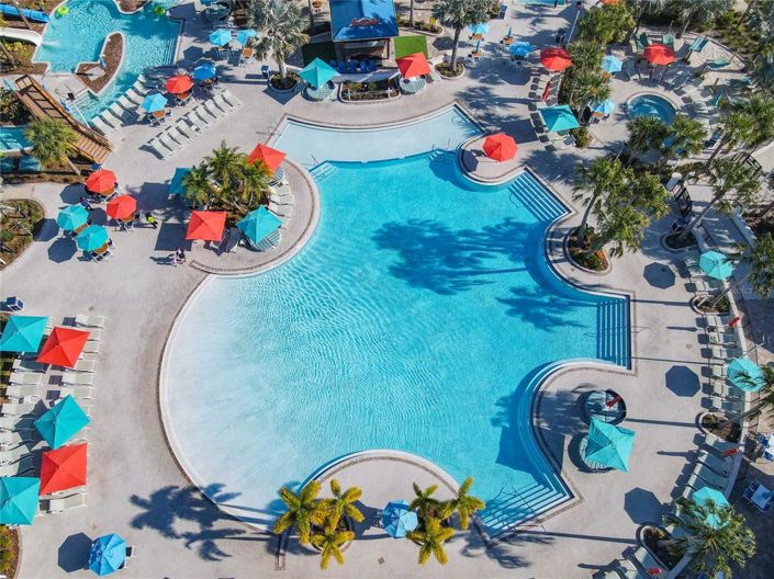 Image No.40-5 Bed Townhouse for sale