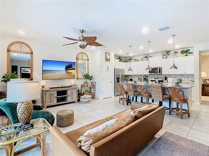 Image No.6-5 Bed Townhouse for sale