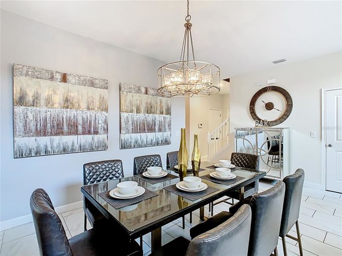 Image No.10-5 Bed Property for sale