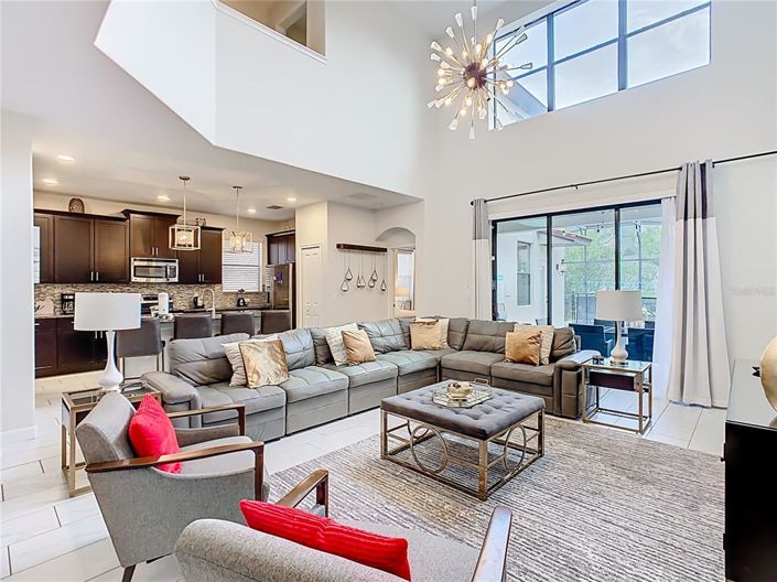 Image No.12-5 Bed Property for sale