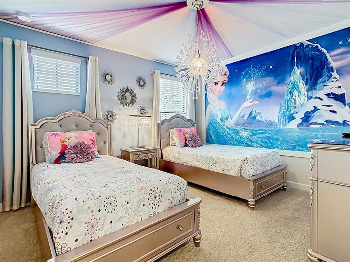 Image No.5-5 Bed Property for sale