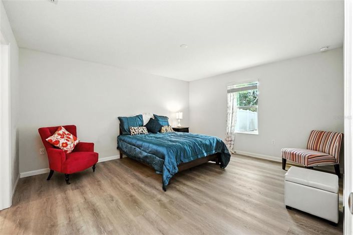 Image No.14-3 Bed Property for sale