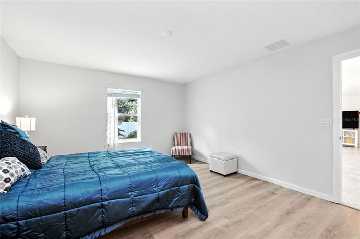 Image No.15-3 Bed Property for sale