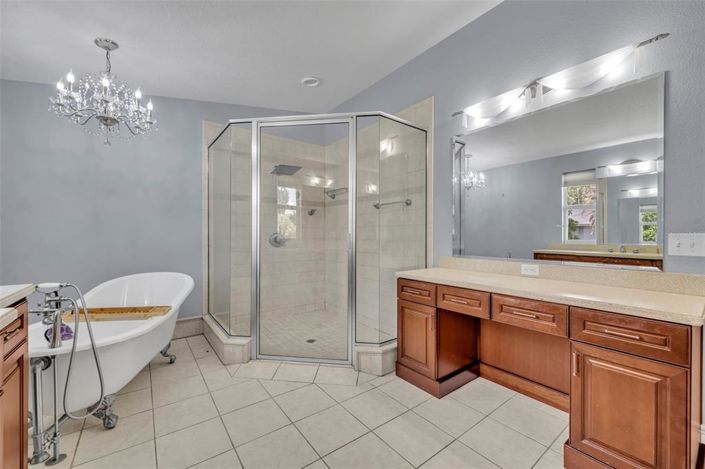 Image No.13-4 Bed Property for sale