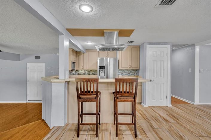 Image No.8-4 Bed Property for sale