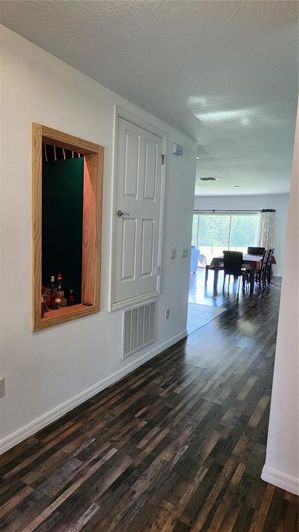 Image No.15-3 Bed Property for sale