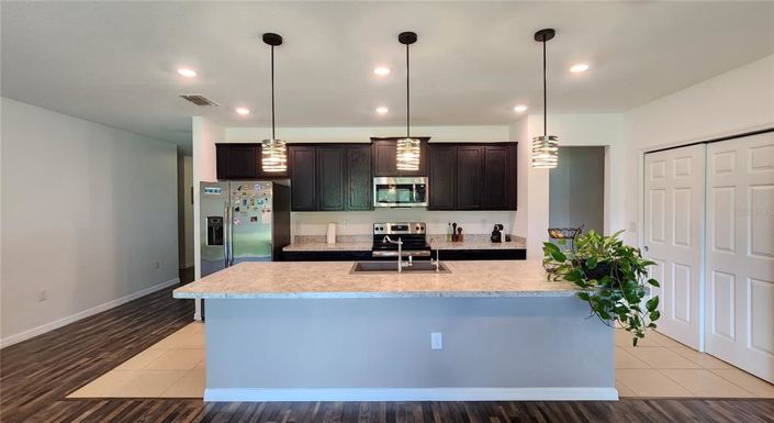 Image No.22-3 Bed Property for sale