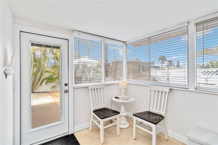 Image No.25-2 Bed Property for sale