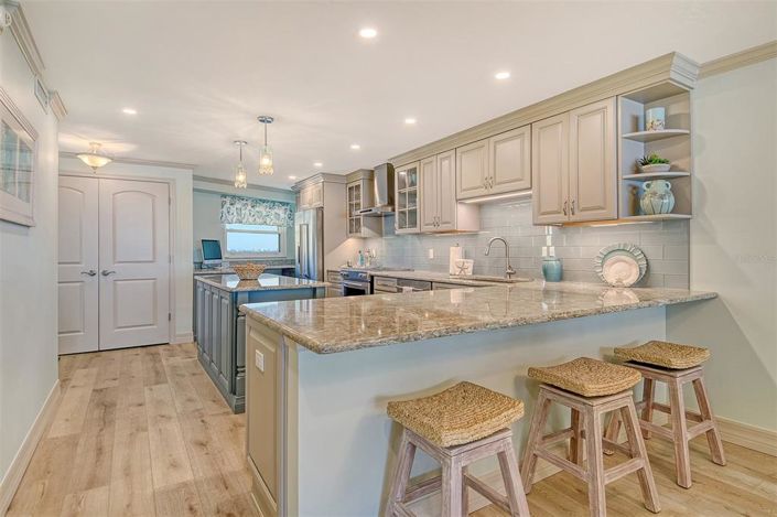 Image No.15-2 Bed Property for sale