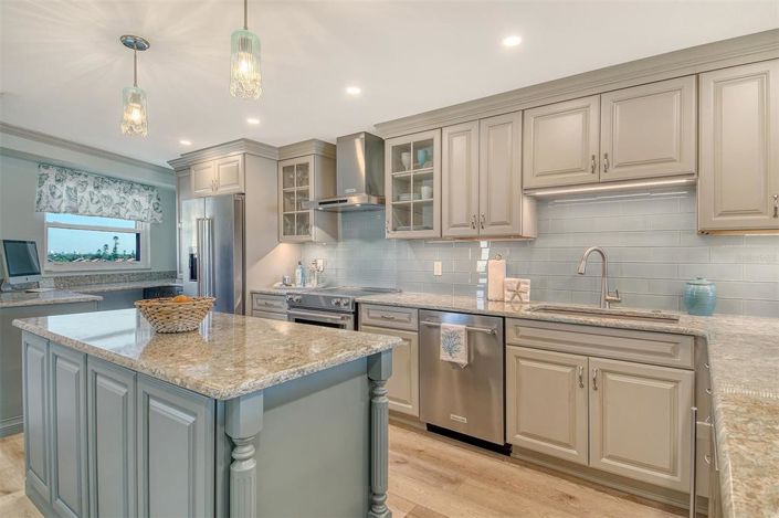 Image No.17-2 Bed Property for sale