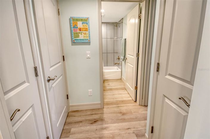 Image No.35-2 Bed Property for sale