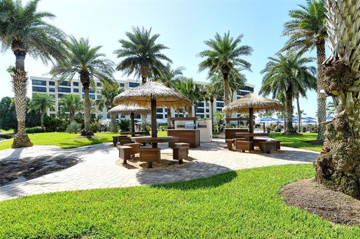 Image No.38-2 Bed Property for sale