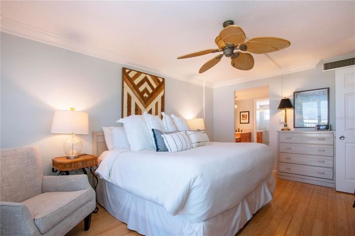 Image No.22-2 Bed Property for sale