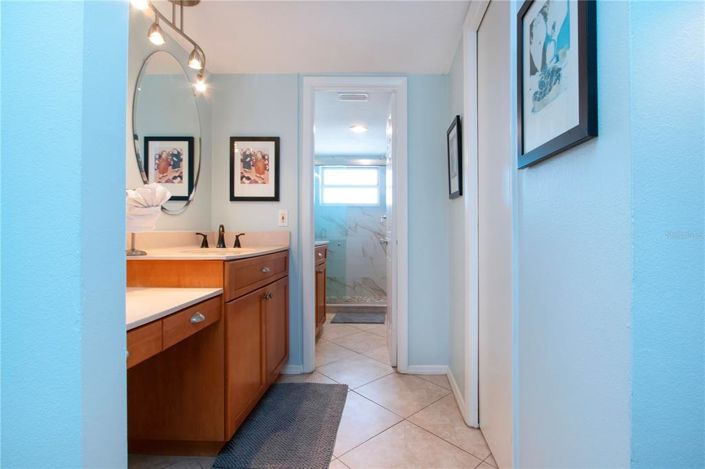 Image No.27-2 Bed Property for sale