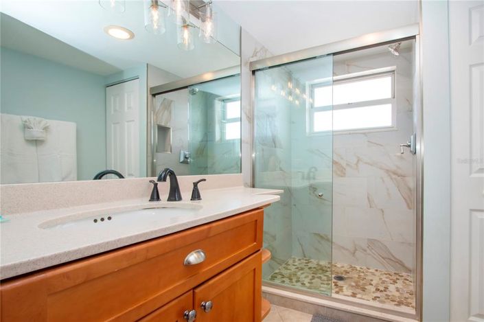 Image No.30-2 Bed Property for sale