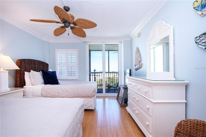 Image No.32-2 Bed Property for sale