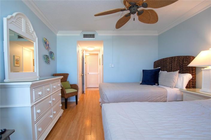 Image No.35-2 Bed Property for sale