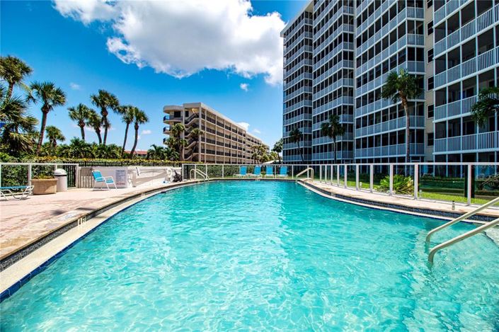 Image No.41-2 Bed Property for sale