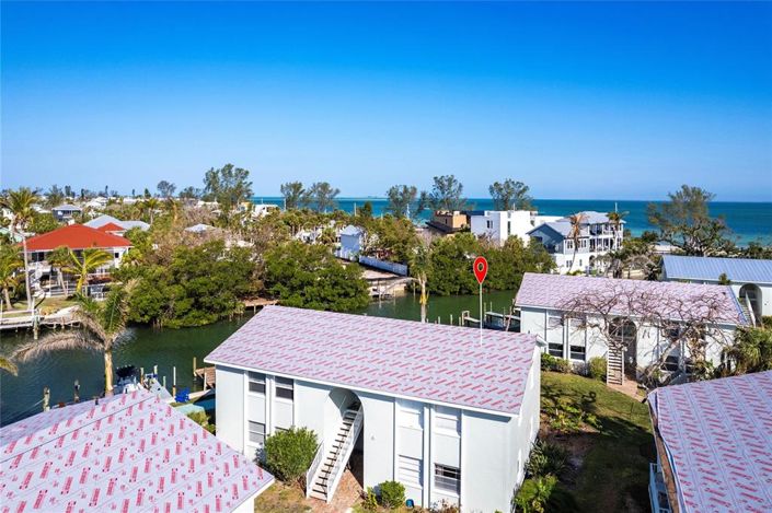 Image No.12-2 Bed Property for sale