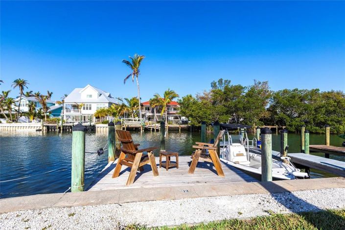 Image No.13-2 Bed Property for sale