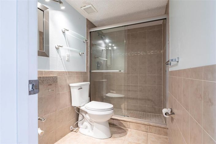 Image No.31-2 Bed Property for sale