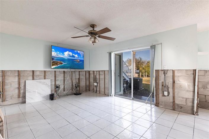 Image No.33-2 Bed Property for sale