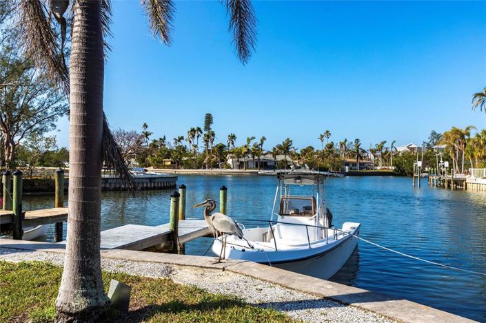 Image No.35-2 Bed Property for sale