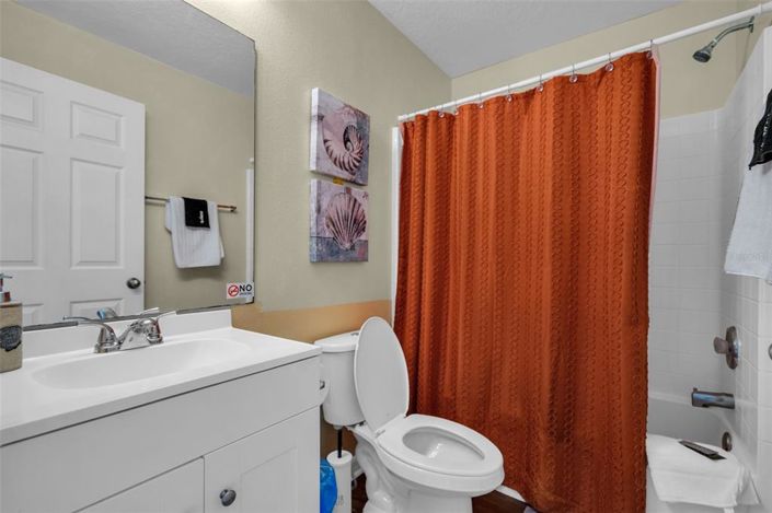 Image No.20-3 Bed Property for sale