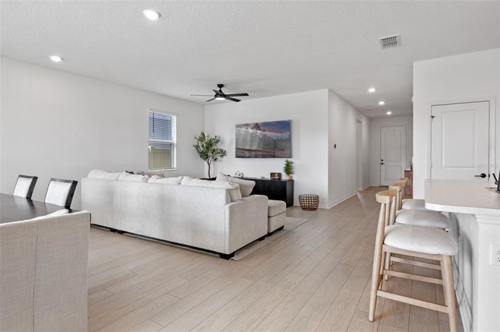 Image No.6-4 Bed Property for sale