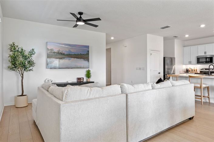 Image No.7-4 Bed Property for sale