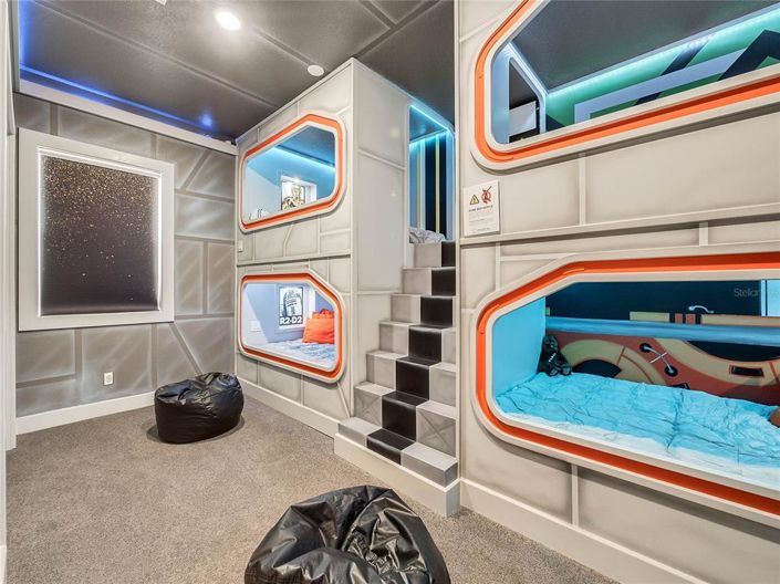 Image No.21-5 Bed Property for sale