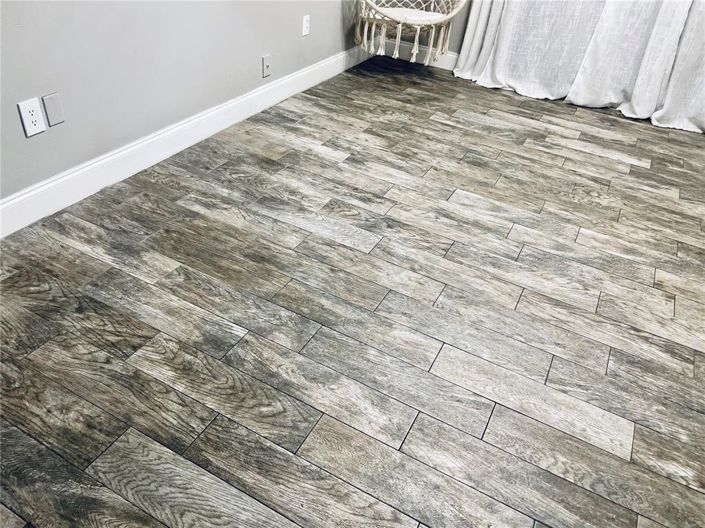 Image No.20-3 Bed Property for sale