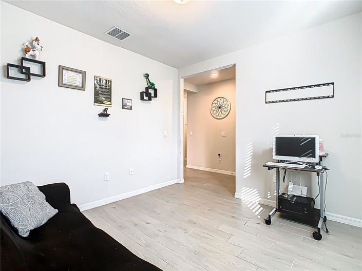 Image No.21-3 Bed Property for sale