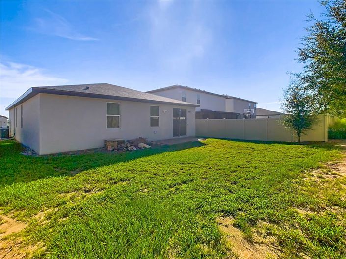 Image No.23-3 Bed Property for sale