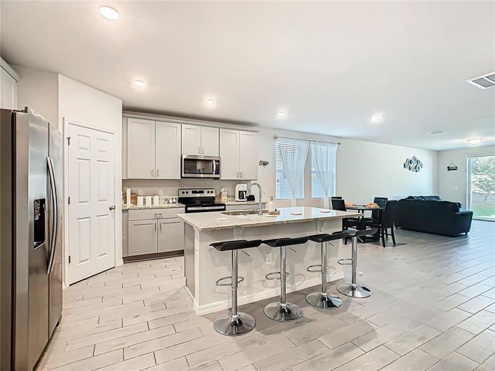 Image No.4-3 Bed Property for sale