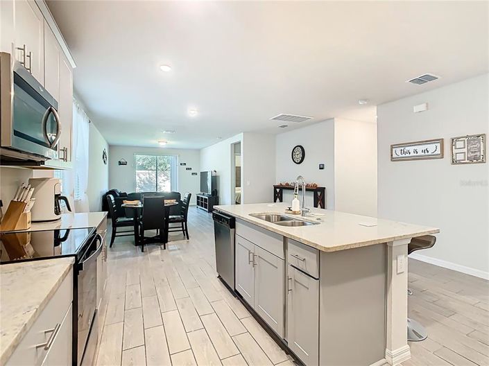 Image No.5-3 Bed Property for sale