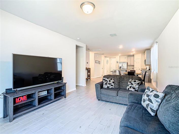 Image No.8-3 Bed Property for sale