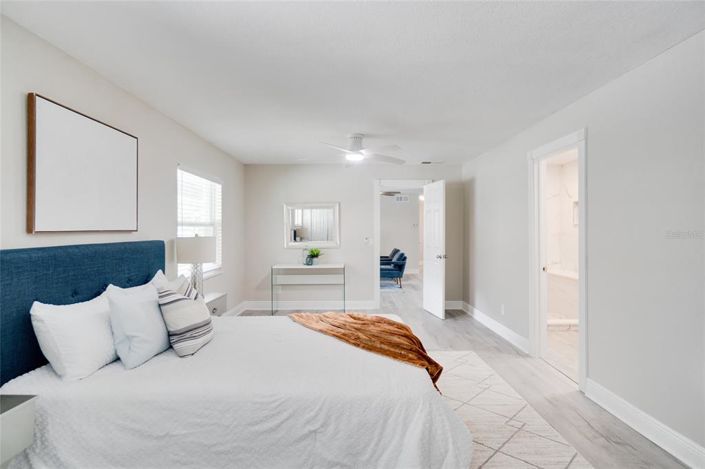 Image No.24-4 Bed Property for sale