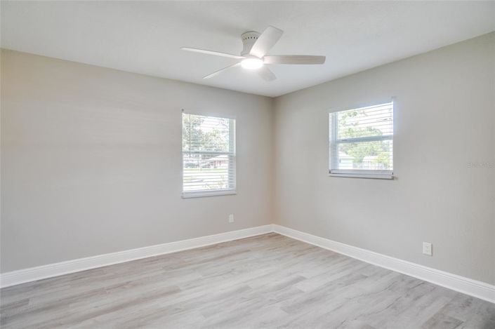 Image No.35-4 Bed Property for sale