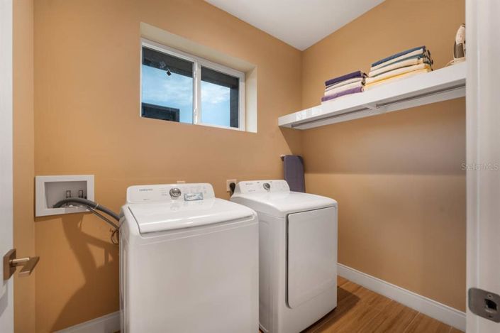 Image No.11-4 Bed Property for sale