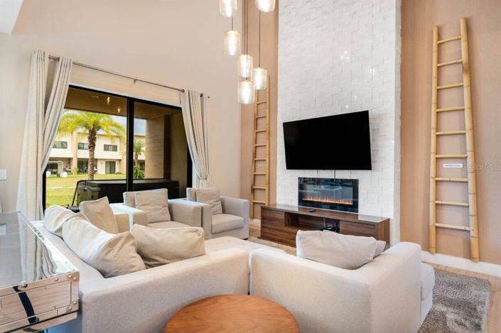 Image No.4-4 Bed Property for sale