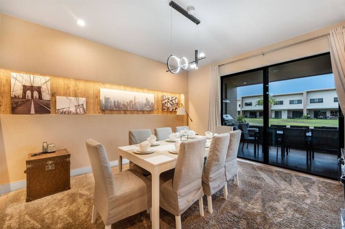 Image No.5-4 Bed Property for sale