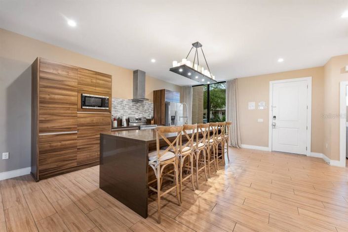 Image No.9-4 Bed Property for sale