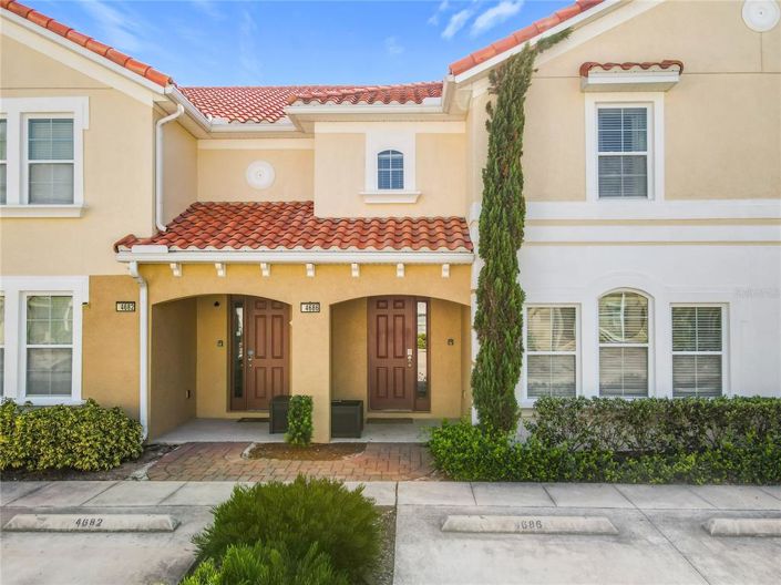 Image No.10-4 Bed Townhouse for sale