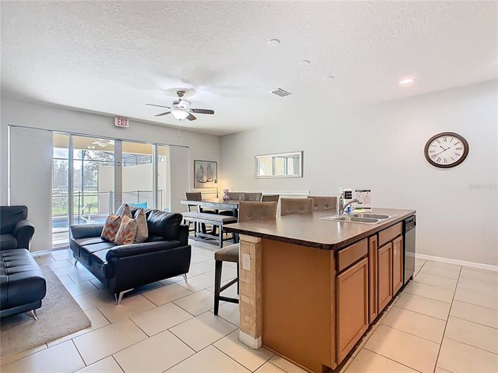 Image No.15-4 Bed Townhouse for sale