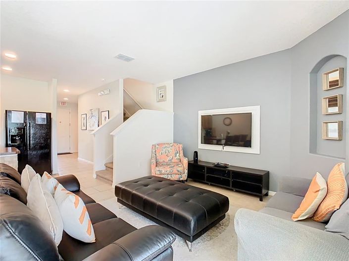 Image No.26-4 Bed Townhouse for sale